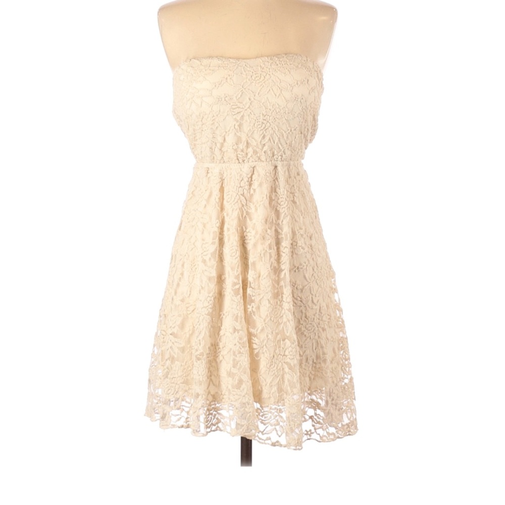 Poetry strapless lace dress size M